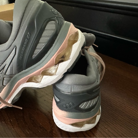 ASICS Women's Athletic Running Shoes - Gel Kayano 27 Gray and Pink - Picture 2 of 6